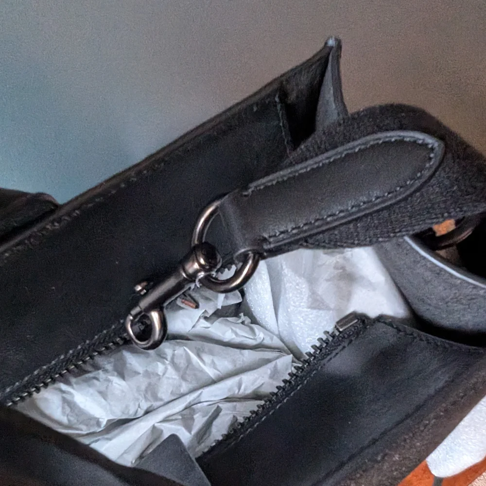 Coach Gotham Tall Tote - Black